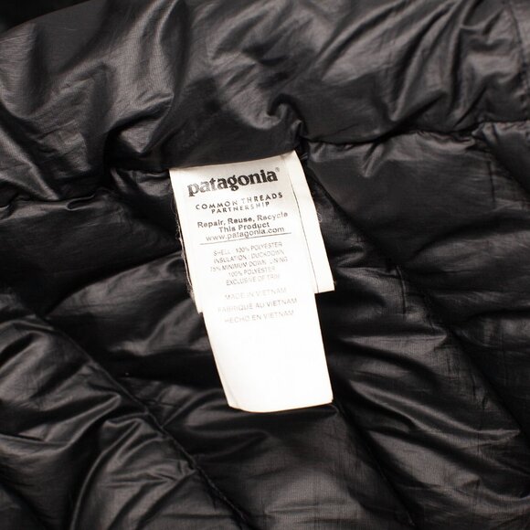 Patagonia Lightweight Black Puffer Jacket - Picture 7 of 7